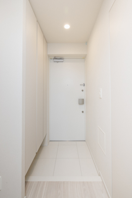 玄関　※写真は同タイプ住戸です。