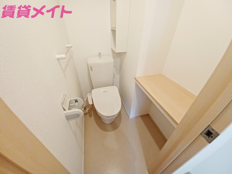 トイレ　別部屋参考写真