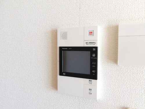 セキュリティ　TVモニター付きインターホン　※2025年10月撮影