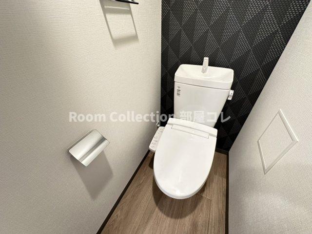 トイレ　同シリーズイメージ写真 反転色違い 現況と異なる場合現況優先