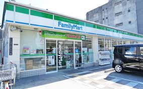 コンビニ　ファミリーマート MYS万代東二丁目店（コンビニ）まで212m