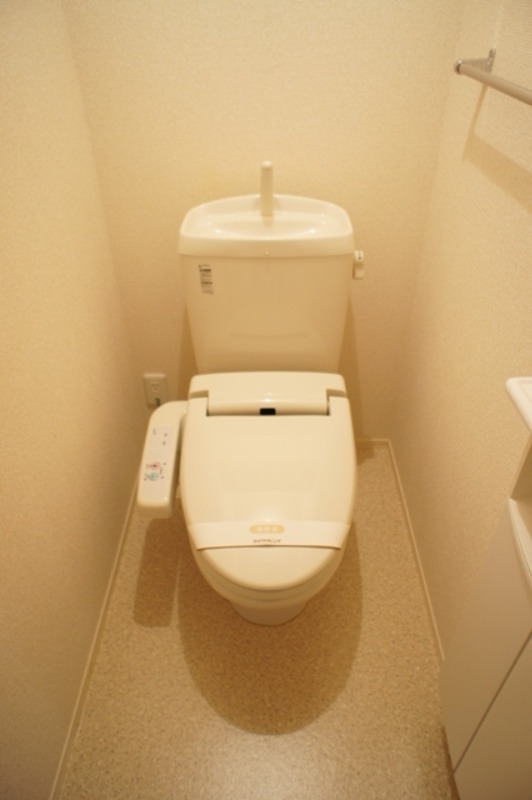 トイレ　図面と現状に相違がある場合には現状を優先