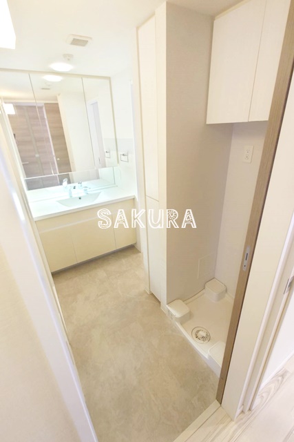 洗面設備　身支度に欠かせない独立洗面台♪