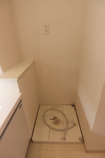 トイレ　※別室の参考写真の為、現況優先です。