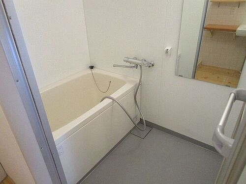 バス・シャワールーム　浴室　※前回募集時2017年6月撮影