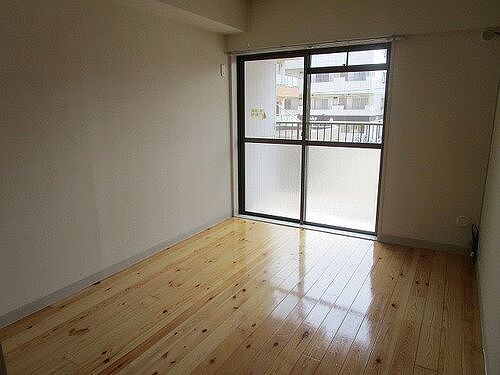 その他部屋・スペース　洋室約6.5畳　※前回募集時2017年6月撮影