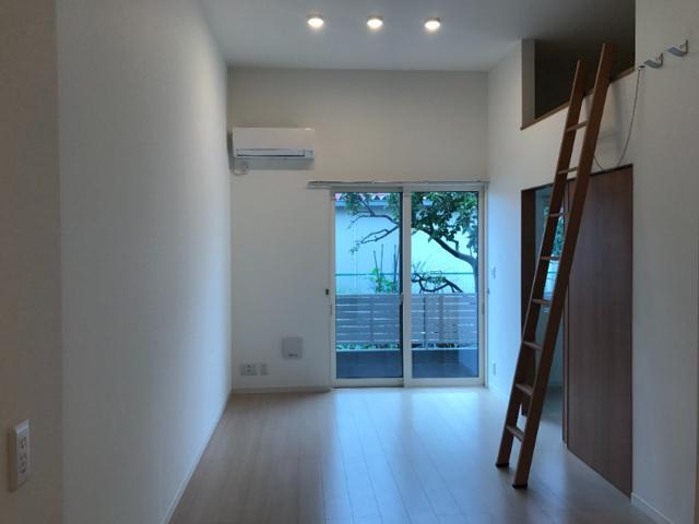 居室・リビング　ゆったり過ごせる居間です