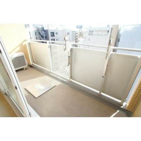 バルコニー　※別部屋の参考写真です。