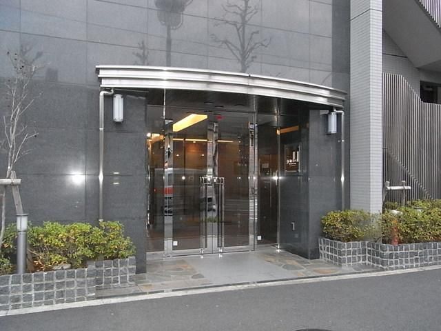 エントランス　落ち着きのあるエントランス周辺