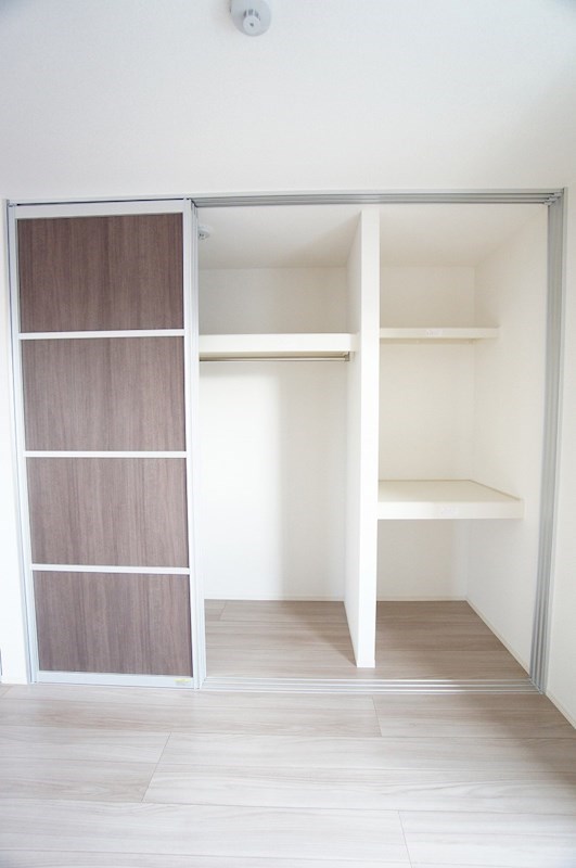 収納　洋室収納
