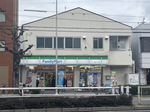 コンビニ　ファミリーマート 泉尾一丁目店（コンビニ）まで78m