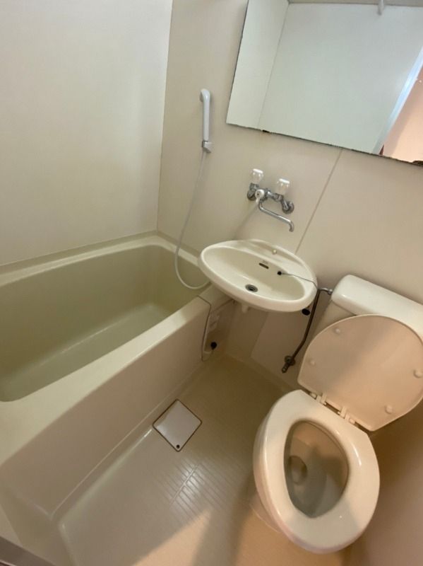 バス・シャワールーム　お風呂で日々の疲れを落としましょう