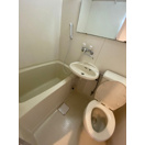 トイレ　清潔感のあるトイレです