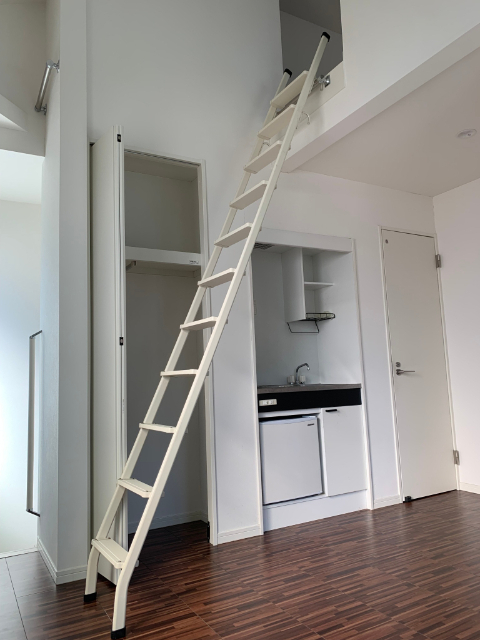 居室・リビング　※２０１号室の別部屋写真となります。