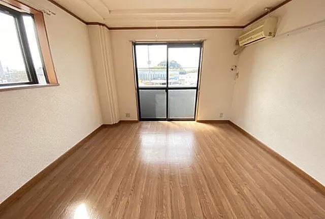 居室・リビング　別号室写真のため、現状優先