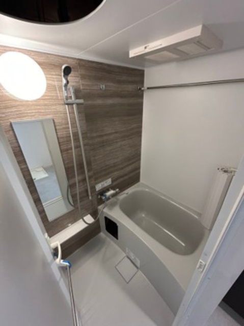 バス・シャワールーム　バスルーム