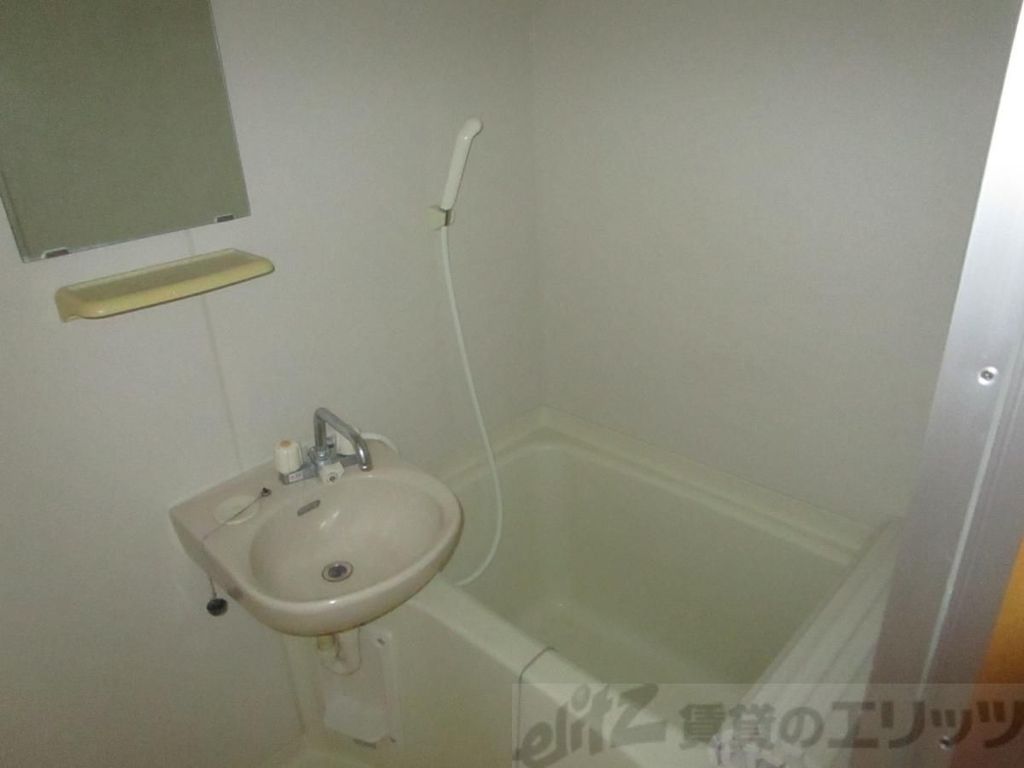 バス・シャワールーム　バス