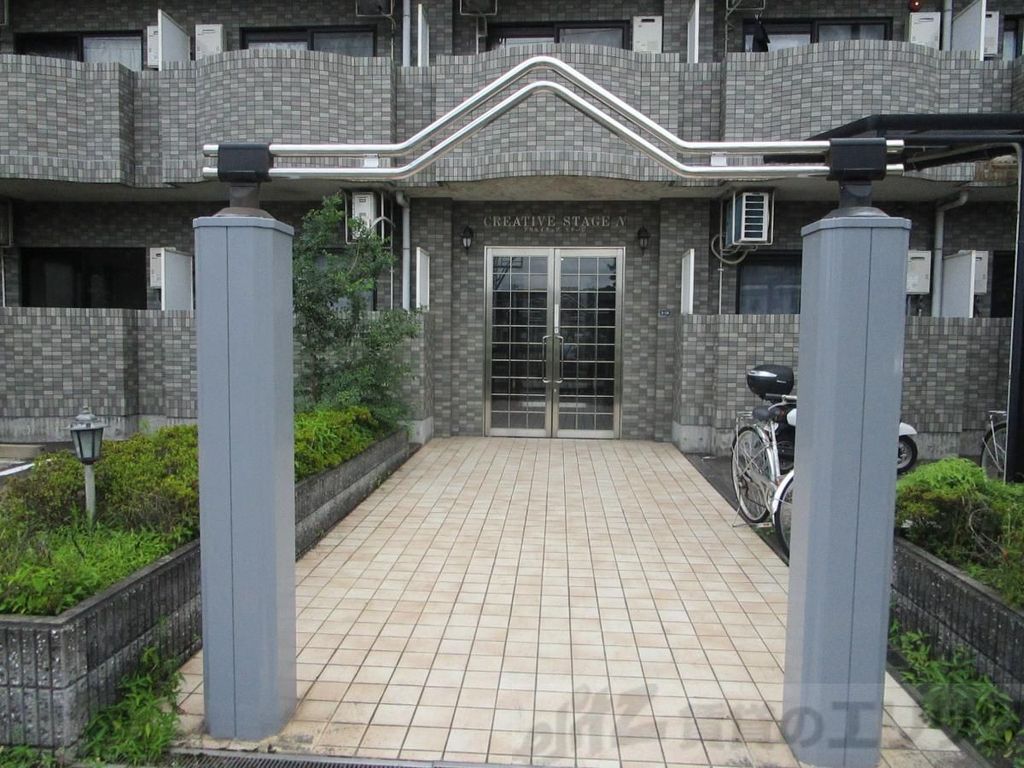 建物外観　エントランス