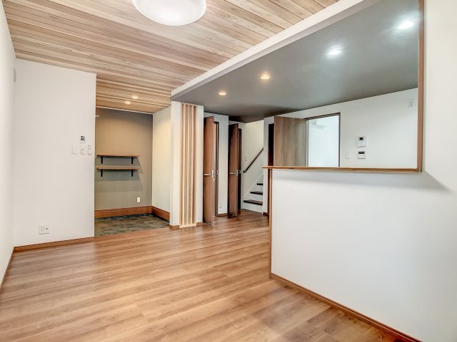 居室・リビング　※他室の参考画像です