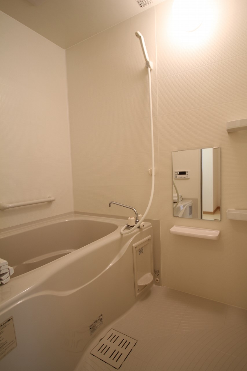 バス・シャワールーム　きれいなお風呂です