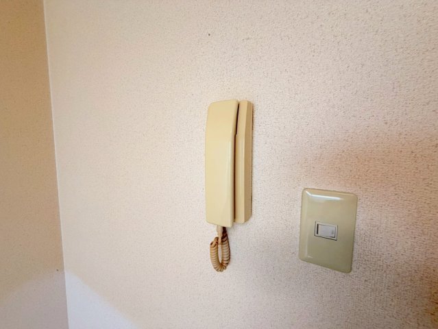 セキュリティ　来客はこちらで確認してから出て下さいね。