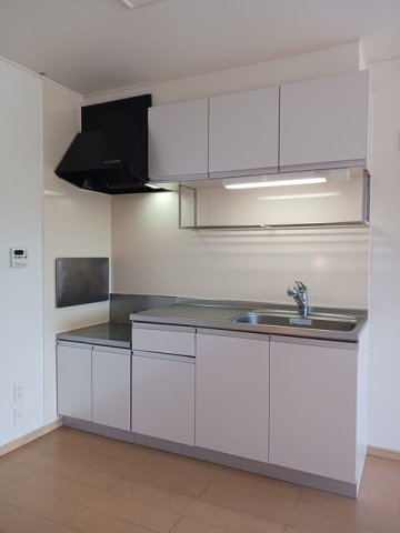 キッチン　コンパクトなキッチンで掃除もラクラク