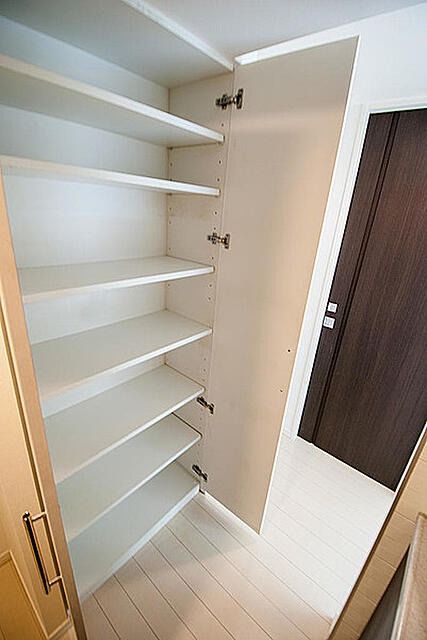 玄関　（別タイプ参考写真）ライオンズクオーレ池袋ソシア　豊島区西池