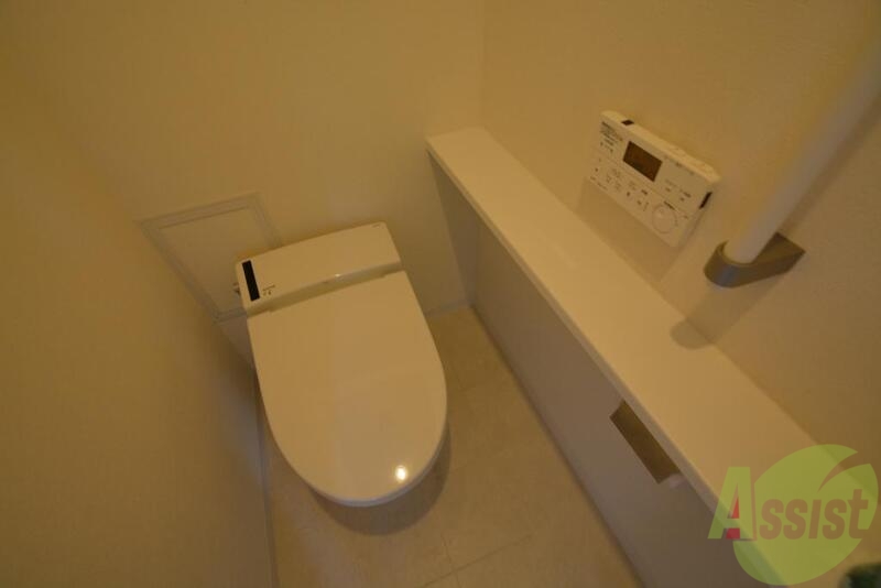 トイレ　ウォシュレット付きです