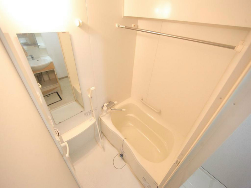 バス・シャワールーム　浴室暖房乾燥機付お風呂