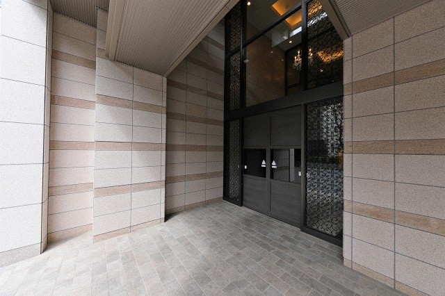 エントランス　エントランス