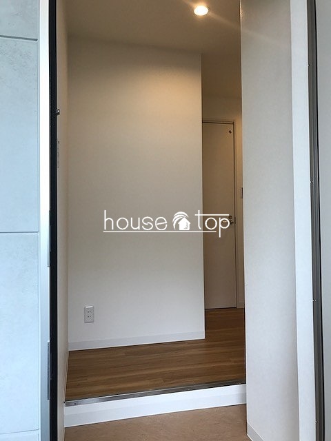 玄関　収納たっぷりの玄関ですよ♪