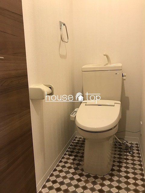 トイレ　ウォシュレット完備！