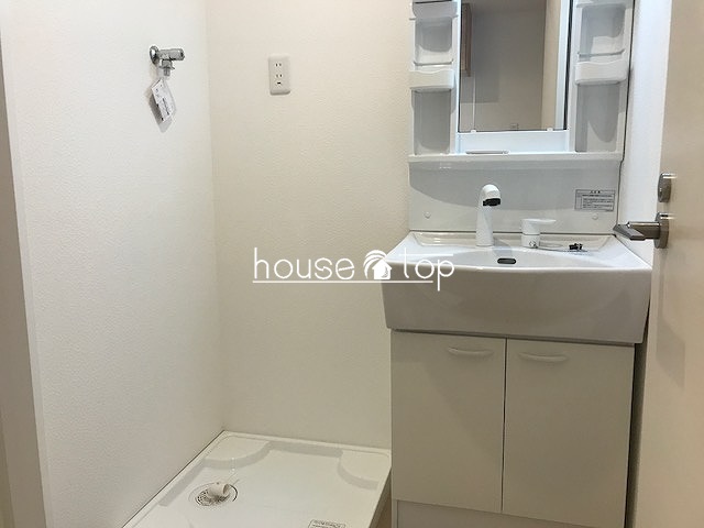 洗面設備　ゆったりした独立洗面所♪シャンドレ完備してます♪