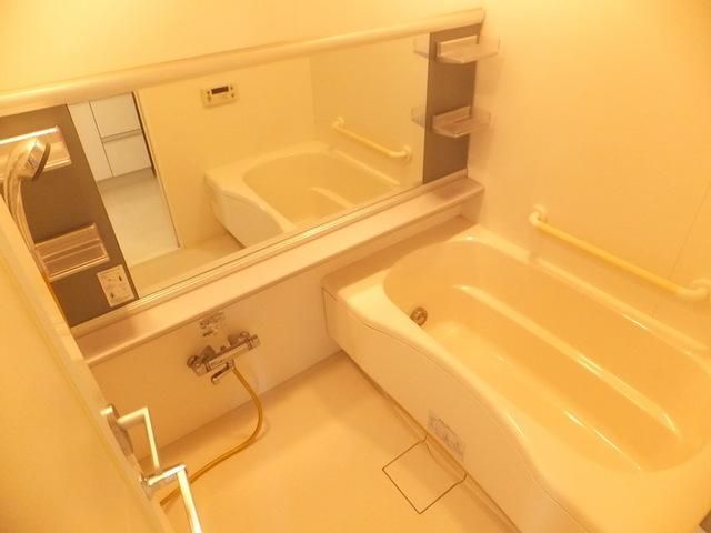 バス・シャワールーム　★お問い合わせはタウンハウジング町田店まで★