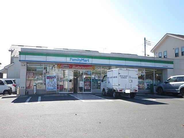コンビニ　ファミリーマート日の出平井店（コンビニ）まで409m