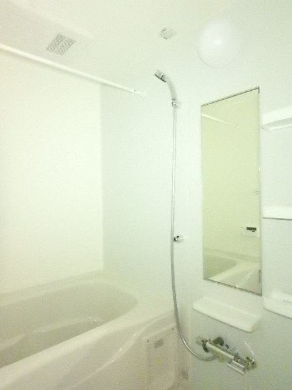 バス・シャワールーム　図面と現状に相違がある場合には現状を優先