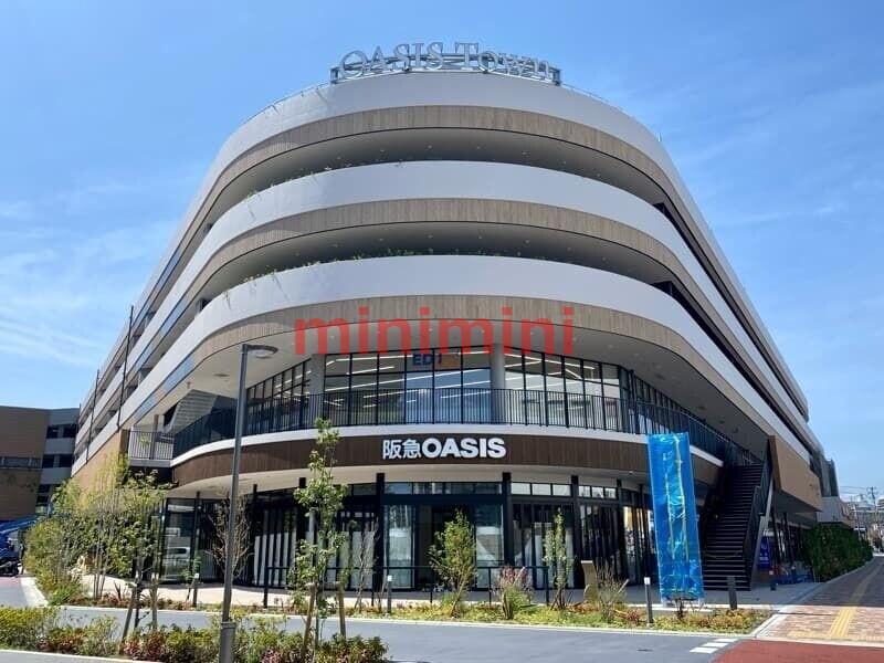 ショッピングセンター　オアシスタウン吹田SST（ショッピングセンター）まで561m