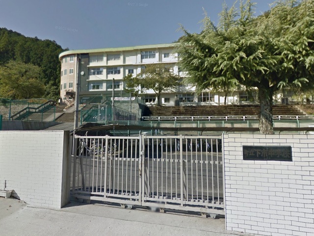 中学校　下市町立下市中学校（中学校）まで2200m