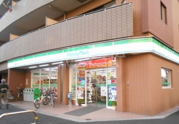 コンビニ　ファミリーマート南葛西なぎさ店（コンビニ）まで309m