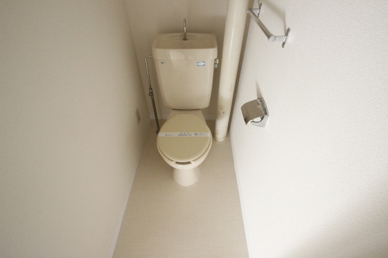 トイレ　※別部屋の写真です