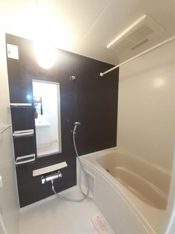 バス・シャワールーム　お風呂で日々の疲れを落としましょう