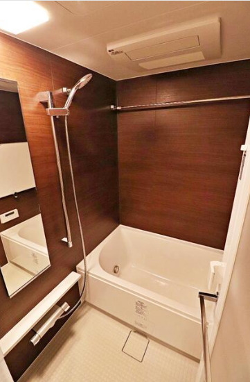 バス・シャワールーム