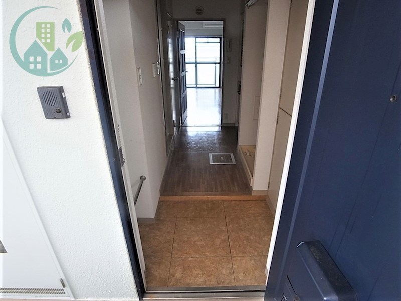 玄関　メゾンフレール