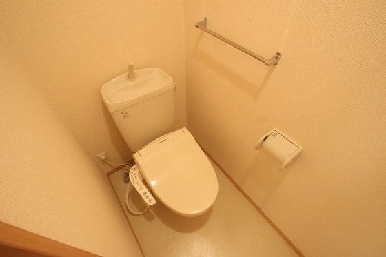 トイレ　※別部屋の写真です