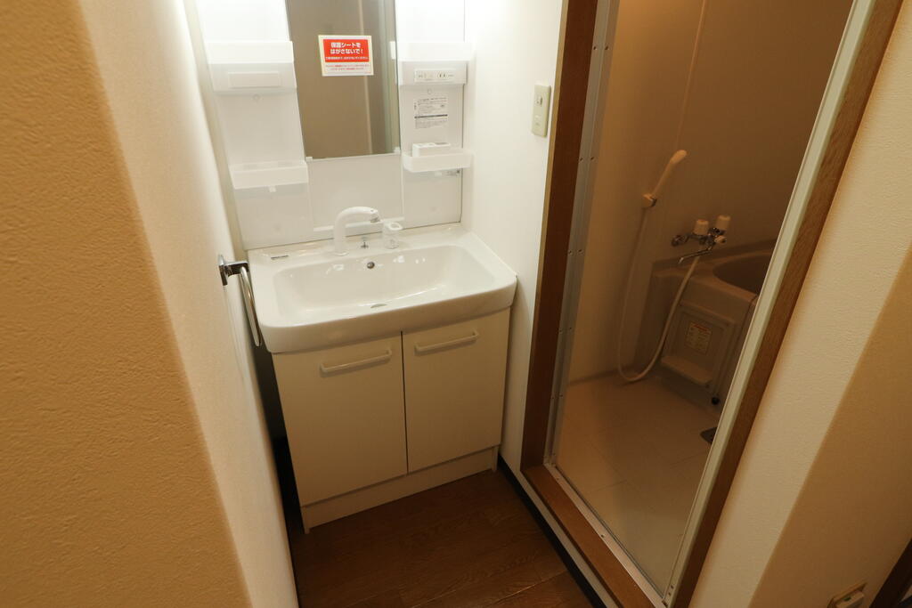 洗面設備　シャンプードレッサー仕様です。