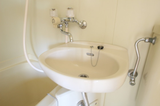 洗面設備　※別部屋の写真です