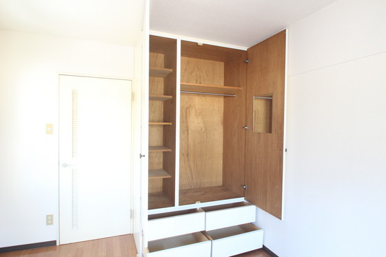収納　※別部屋の写真です