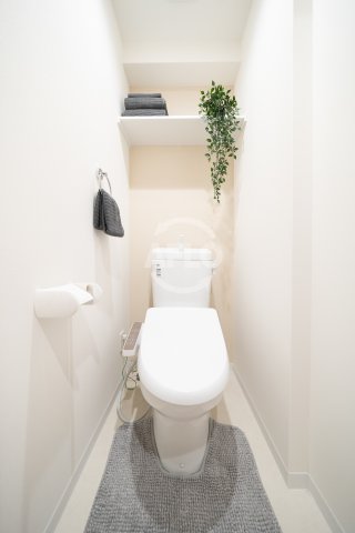 トイレ　NU伊丹駅前（ヌー伊丹駅前）　温水洗浄便座