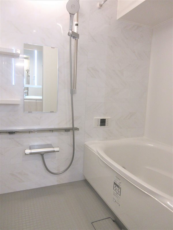 バス・シャワールーム　浴室