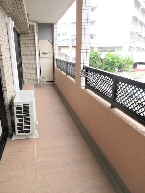バルコニー　バルコニー